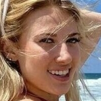 AlaiaJeanneau Nude