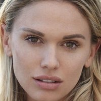Chelsea Salmon Nude