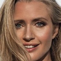 Hayley McQueen Nude