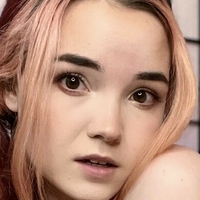 holoraevyn Nude