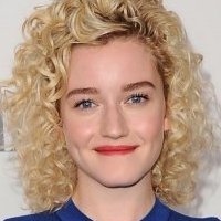 Julia Garner Nude