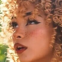 Kiara Peach Nude