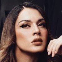 Laura Caro Nude