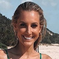 Laura Dundovic Nude