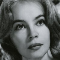 Leslie Caron Nude