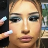 Lindsey Nude