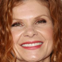 Lolita Davidovich Nude