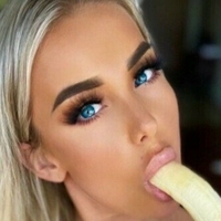 Lucy Sea Nude