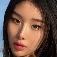 Mari Bambei Nude