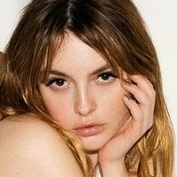 Melis Sezen Nude