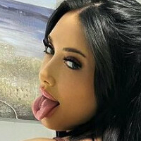 Nialarani Nude