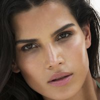Raica Oliveira Nude