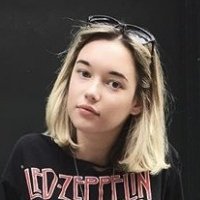 Sarah Snyder Nude