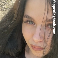 SykaKlass Nude
