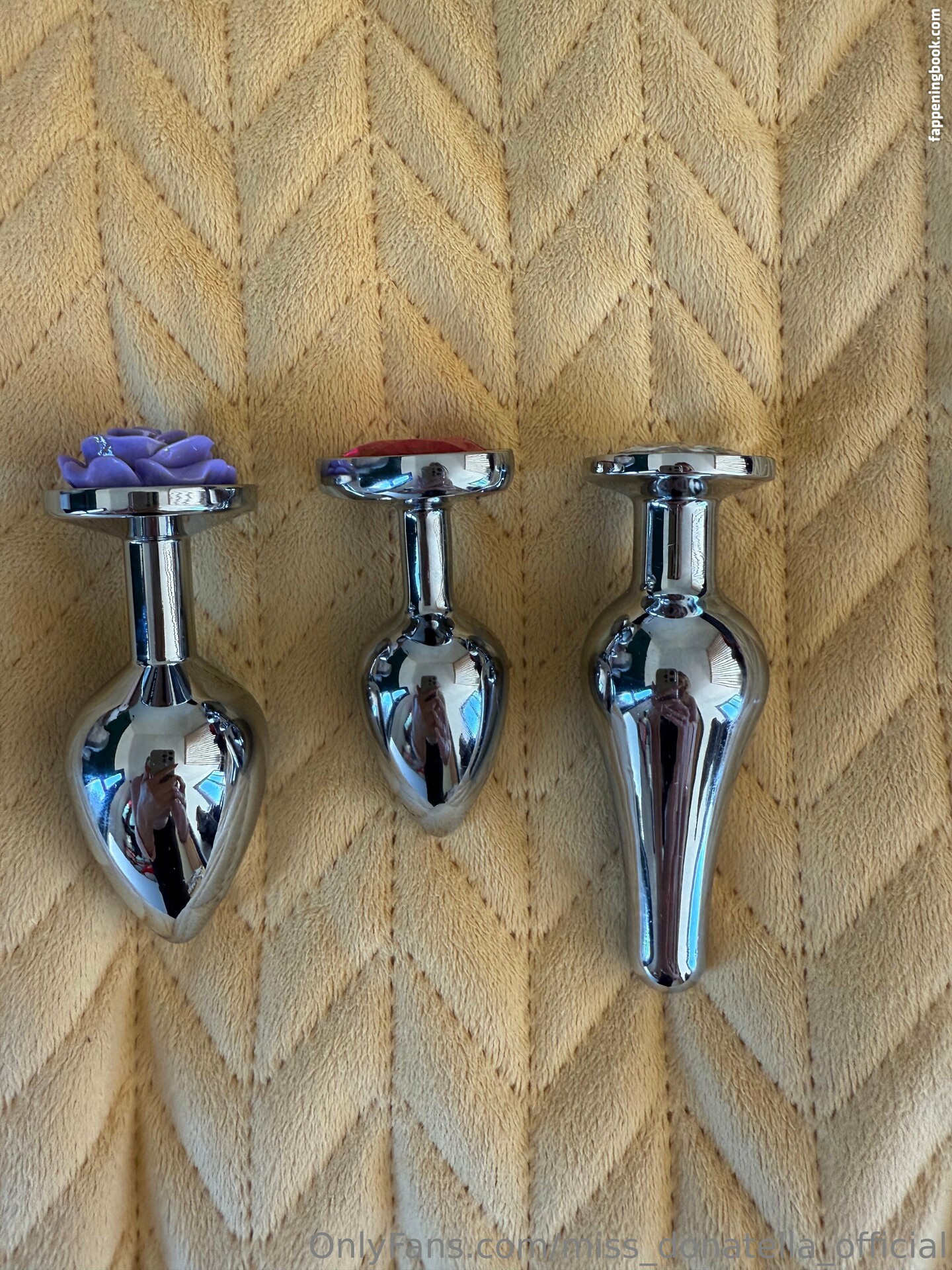 Miss_Donatella_Official Miss__Donatella / miss_donatella_backup Nude