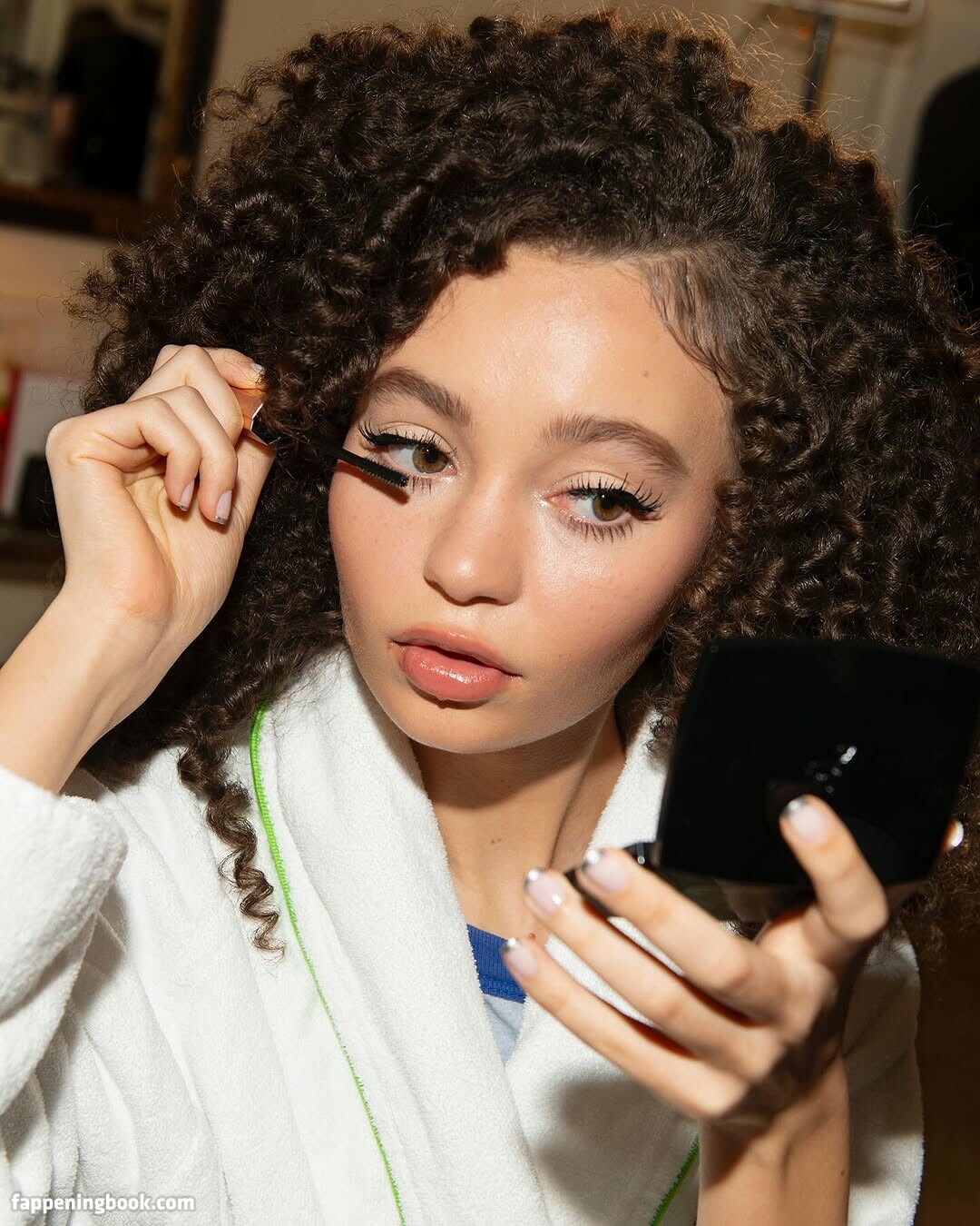 Nico Parker / nicoparker Nude, OnlyFans Leaks, Fappening - FappeningBook