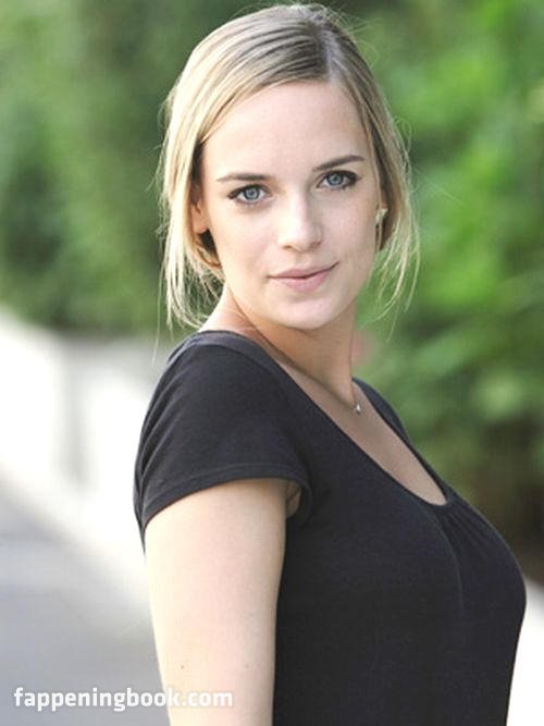 Nina Schmeuser Nude OnlyFans Leaks Fappening FappeningBook